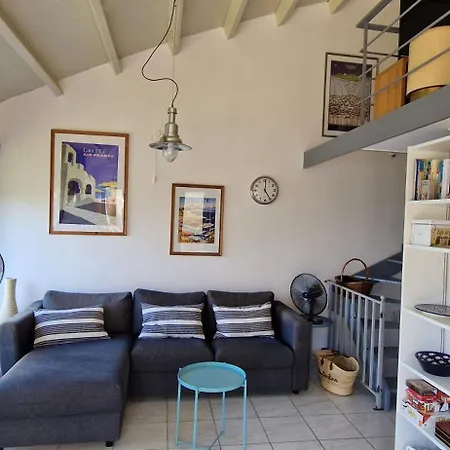 Maison Pera Melana, Entre Et Montagne 度假居 *
