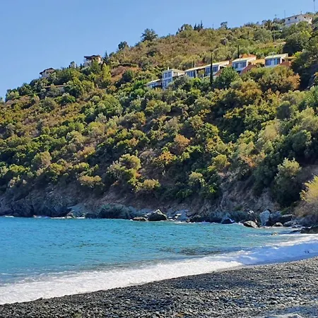 Maison Pera Melana, Entre Et Montagne Holiday home