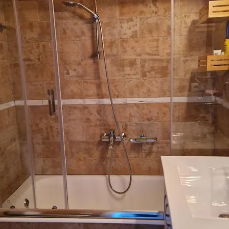 Holiday home Maison Pera Melana, Entre Et Montagne