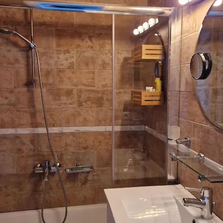 Holiday home Maison Pera Melana, Entre Et Montagne