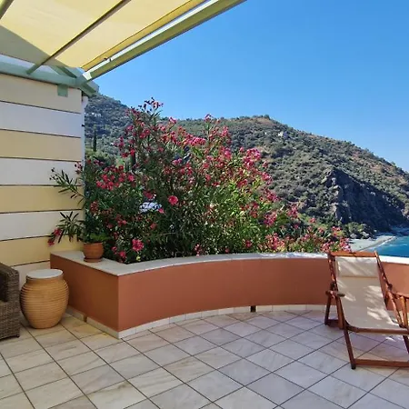 Maison Pera Melana, Entre Et Montagne * Pera Melana