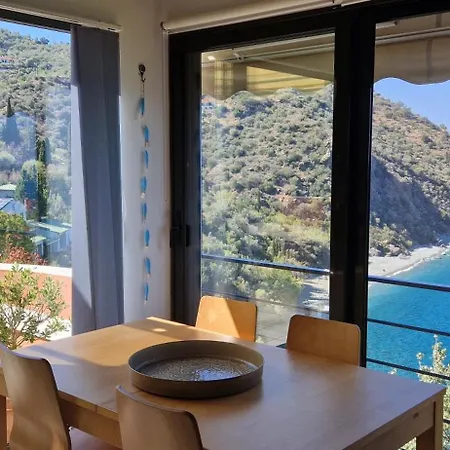Maison Pera Melana, Entre Et Montagne 度假居 *