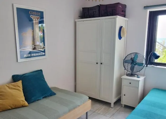 Maison Pera Melana, Entre Et Montagne Casa de Férias *