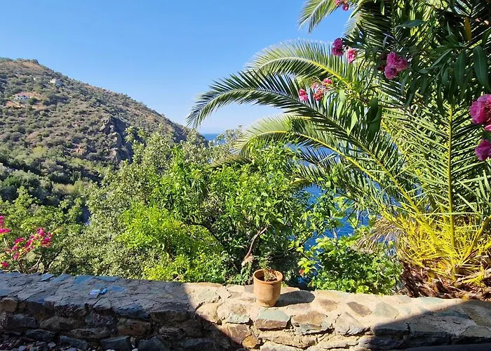 Casa de Férias Maison Pera Melana, Entre Et Montagne *